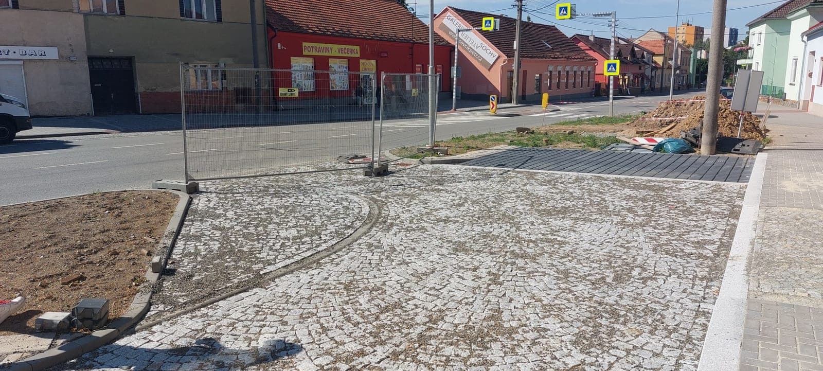 Náměstí v Jedovnicích — fotografie 5 z 7