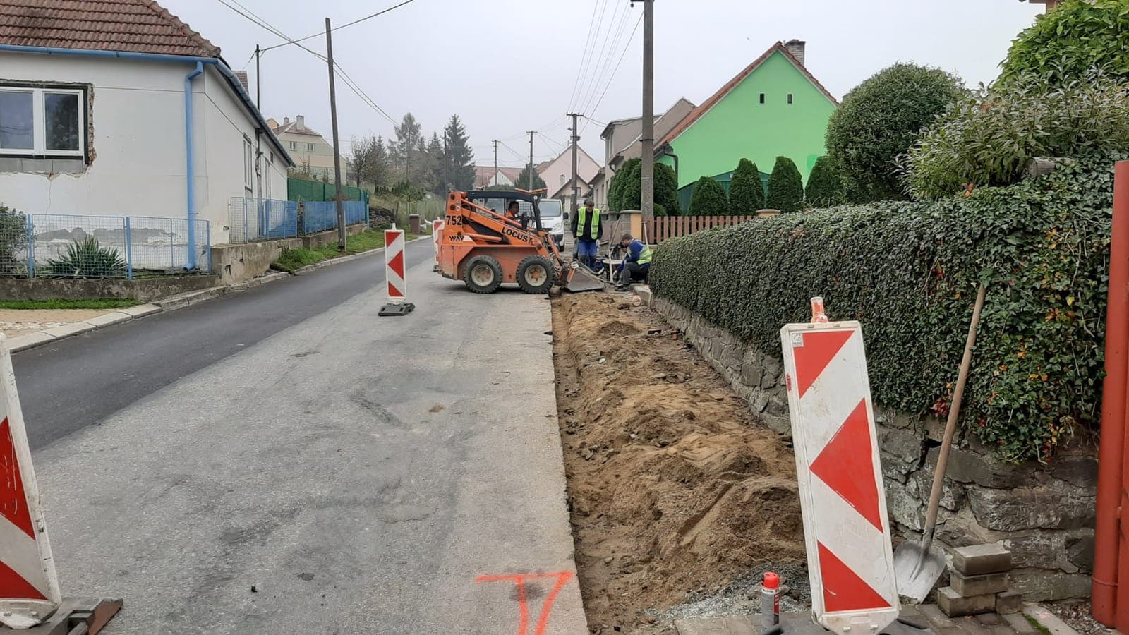 Sítě a komunikace ve Svatoslavi — fotografie 5 z 7